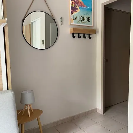 Apartamento Les Locations Cinaureva « Le Petit Nid De L'Argentiere » La Londe-les-Maures Exterior foto