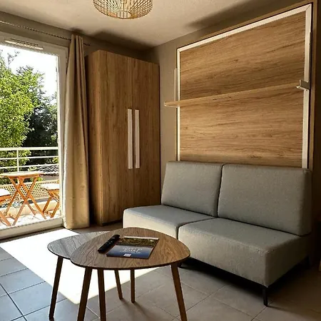 Apartamento Les Locations Cinaureva « Le Petit Nid De L'Argentiere » La Londe-les-Maures Exterior foto